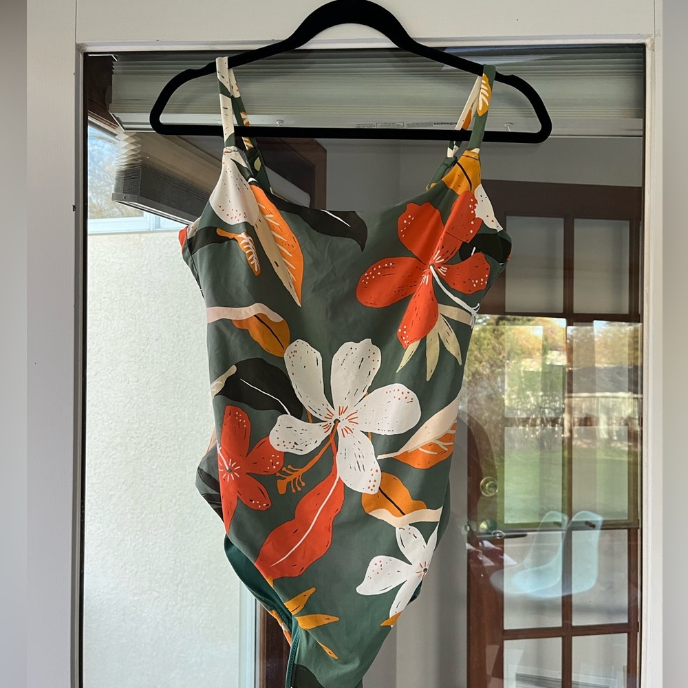 Knix Swim Classic One Piece - L+